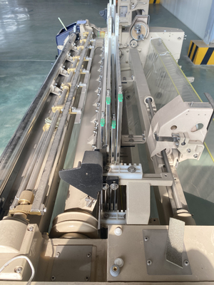 High Speed High Quality Multi Color Fabric Water Jet Loom Weaving Machine China